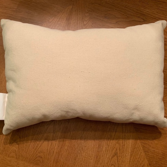 NWT Santa sequin pillow from the best kid world decor couch holidays Christmas - Picture 2 of 2